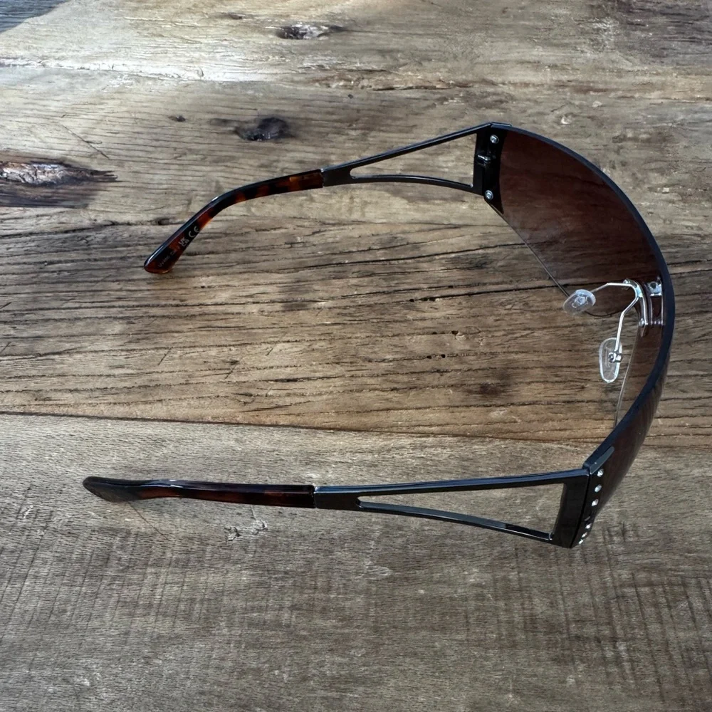 NEW PrettyLittleThing Brown Y2K Curved Visor Glasses - Picture 10 of 10